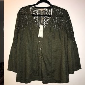 NWT VICI collection olive colored lace shirt